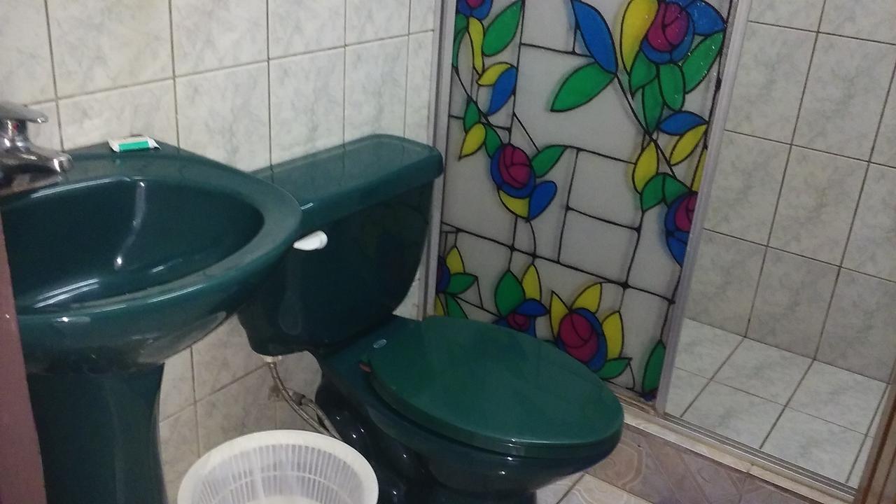 Cabinas Smith 2 Cahuita Buitenkant foto
